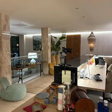 Buendia - Centro Lägenhetshotell Torremolinos