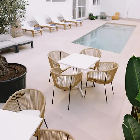 Buendia - Centro Lägenhetshotell 3*