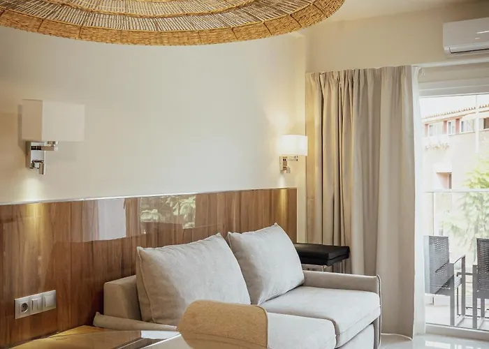 Buendia - Centro Aparthotel Torremolinos