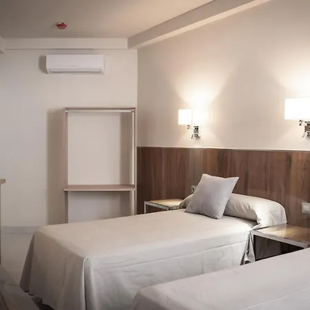 Buendia - Centro 3* Торремолінос