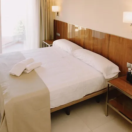 Lejlighedshotel Buendia - Centro 3*