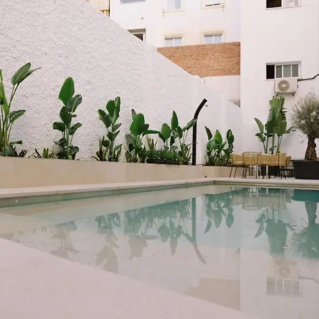 Buendia - Centro 3*